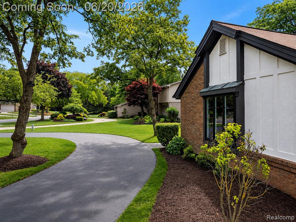 4413 Pinehurst Drive, West Bloomfield, MI — Photo 72