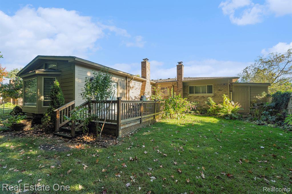 5761 Bingham Drive, Troy, MI 48085 — Photo 23