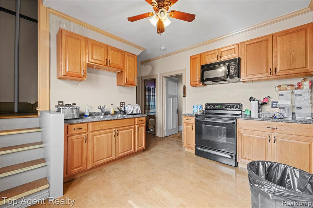 5302 Crane Street, Detroit, MI 48213 — Photo 28