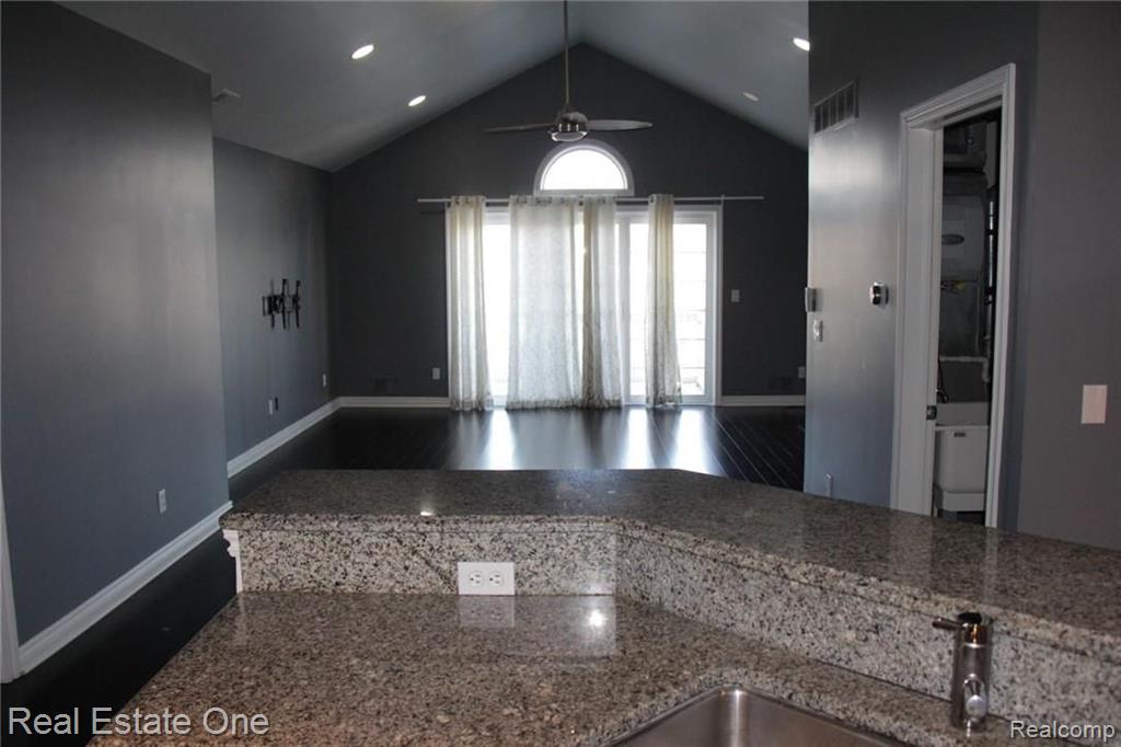 45435 N STONEWOOD Road, Canton, MI 48187 — Photo 7