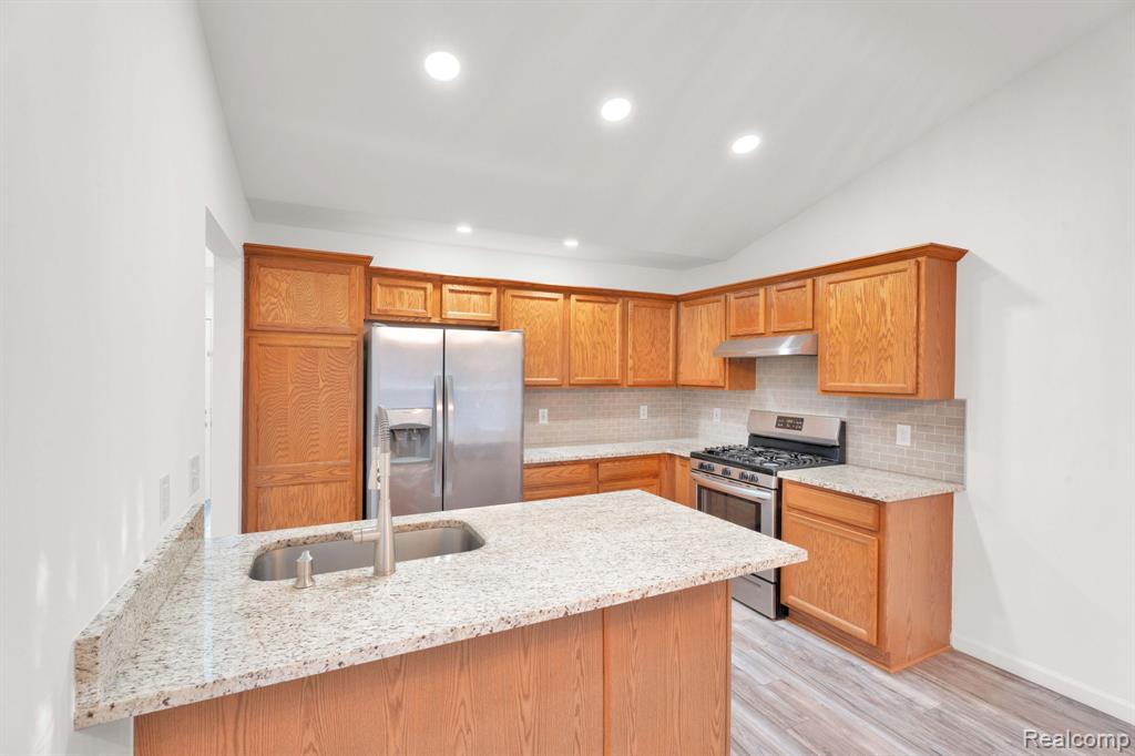 41057 Glenleven Court, Clinton Twp, MI 48038 — Photo 20