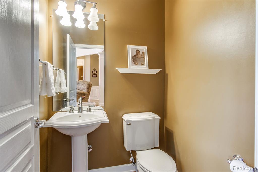 16026 JOHNSON CREEK Drive, Northville, MI 48168 — Photo 34