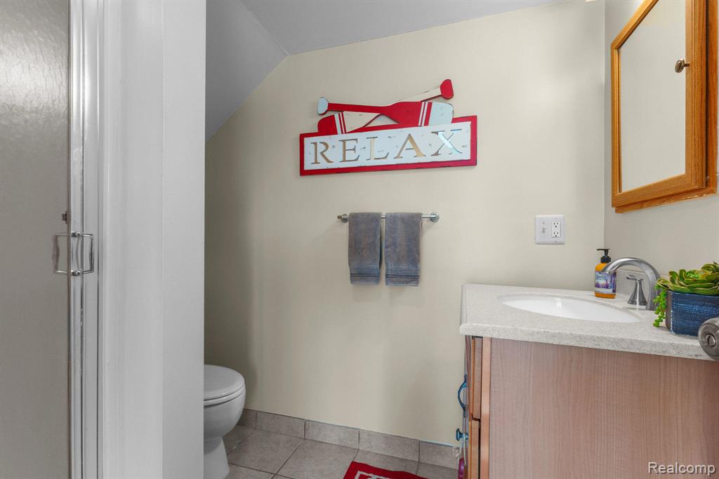 567 Bellevue Avenue, Lake Orion, MI 48362 — Photo 17
