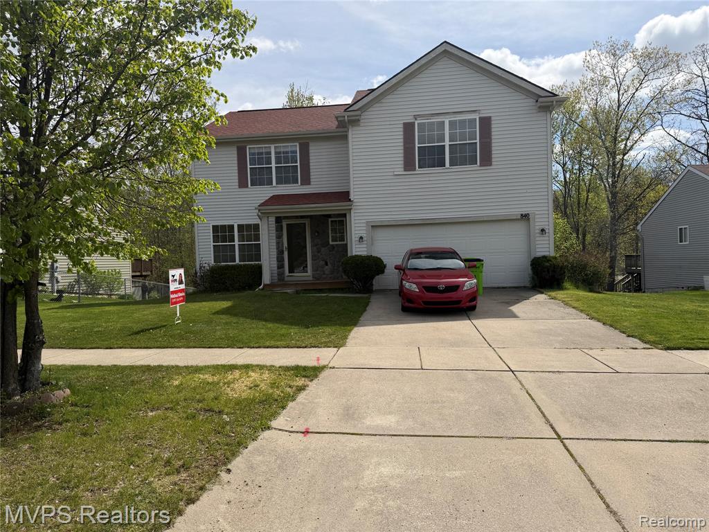840 Andover Woods Drive, Fenton, MI 48430 — front exterior