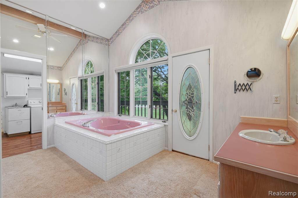 9277 Burning Tree Drive, Grand Blanc, MI 48439 — Photo 33