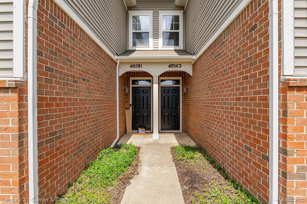 40563 BLYTHEFIELD Lane, Canton, MI 48188 — Photo 4