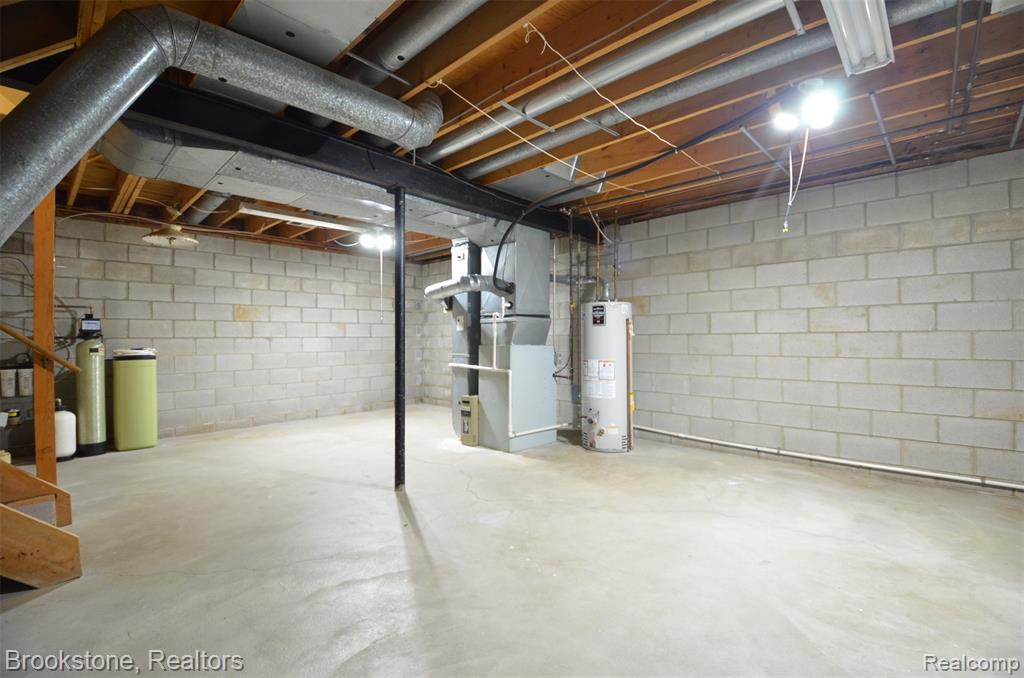 7244 Chapel View Drive, Clarkston, MI — Photo 28