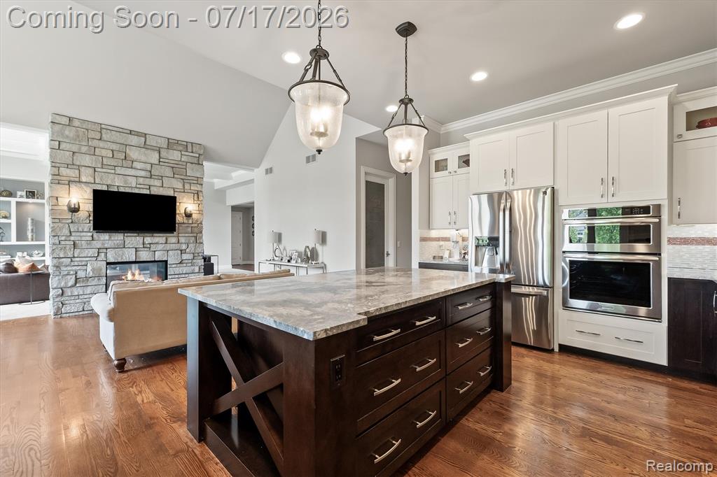 602 Wellington Circle, Rochester Hills, MI 48309 — Photo 14
