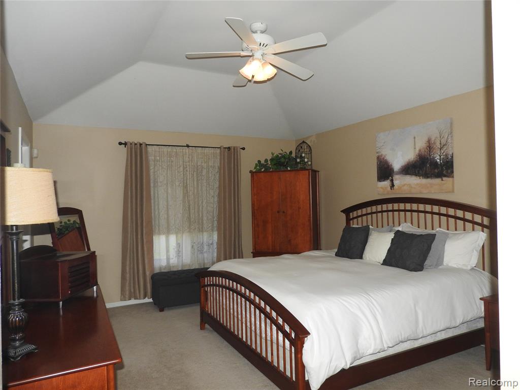 43124 Gina Drive, Sterling Heights, MI 48314 — Photo 19