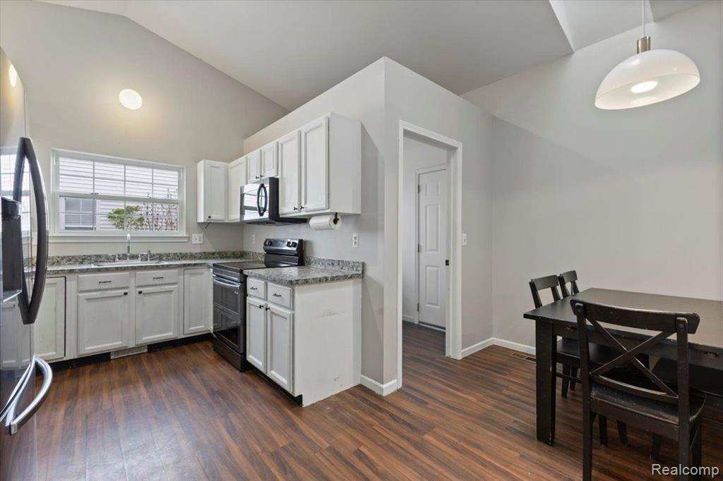 7102 MISSION HILLS Drive, Ypsilanti, MI 48197 — Photo 10