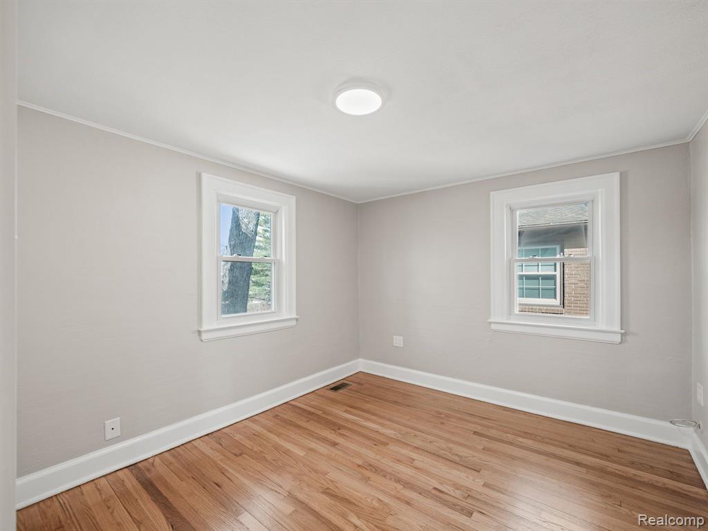 411 WILCOX Street, Rochester, MI 48307 — Photo 18