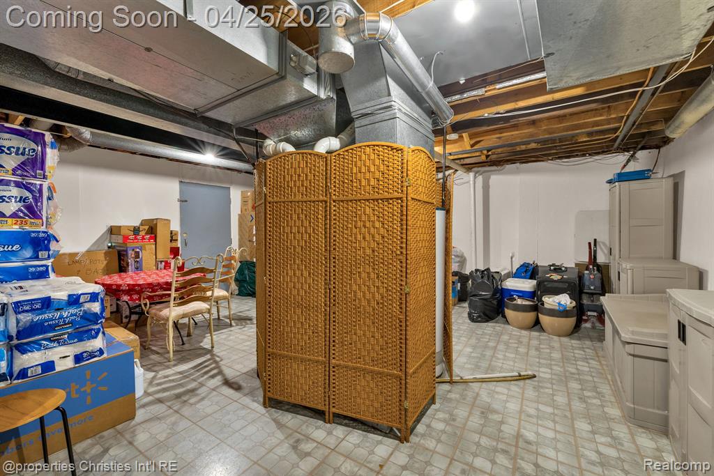 7573 Ashburton Court, West Bloomfield, MI — Photo 55