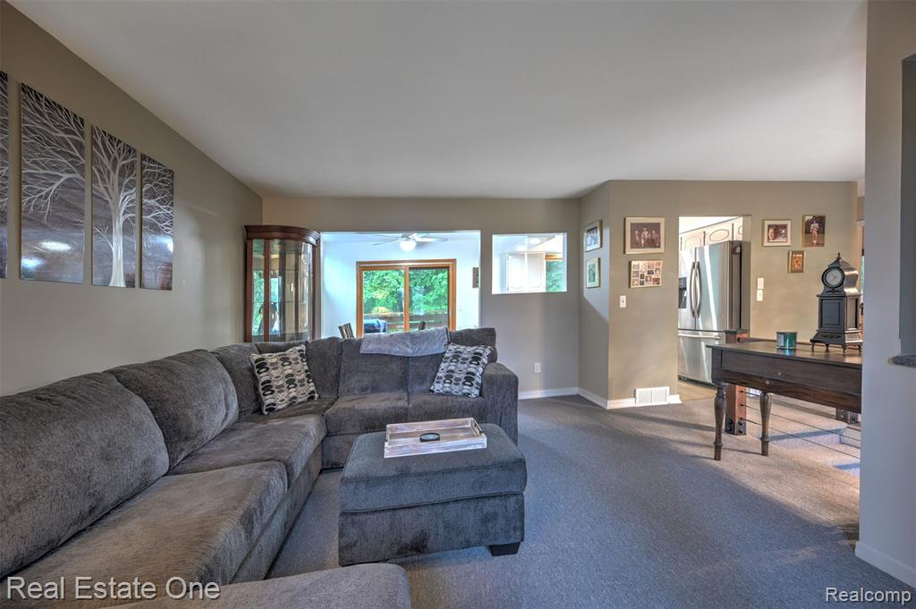 3956 S Sashabaw Road, Clarkston, MI 48348 — Photo 27