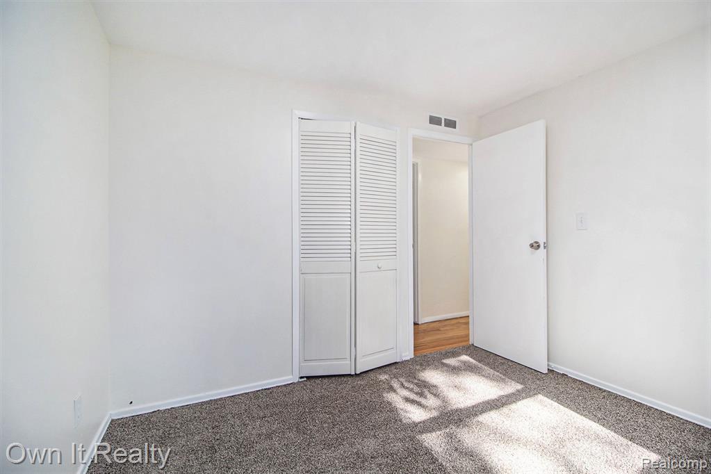 2188 HEMLOCK Drive, Ann Arbor, MI 48108 — Photo 21