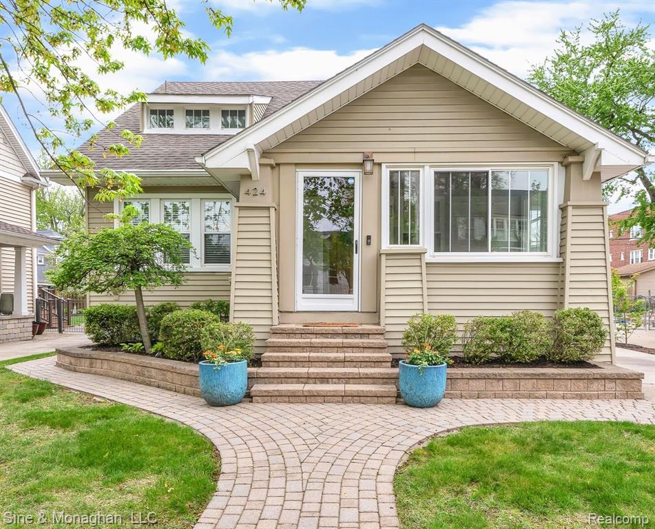 424 W Hudson Avenue, Royal Oak, MI 48067 — front exterior