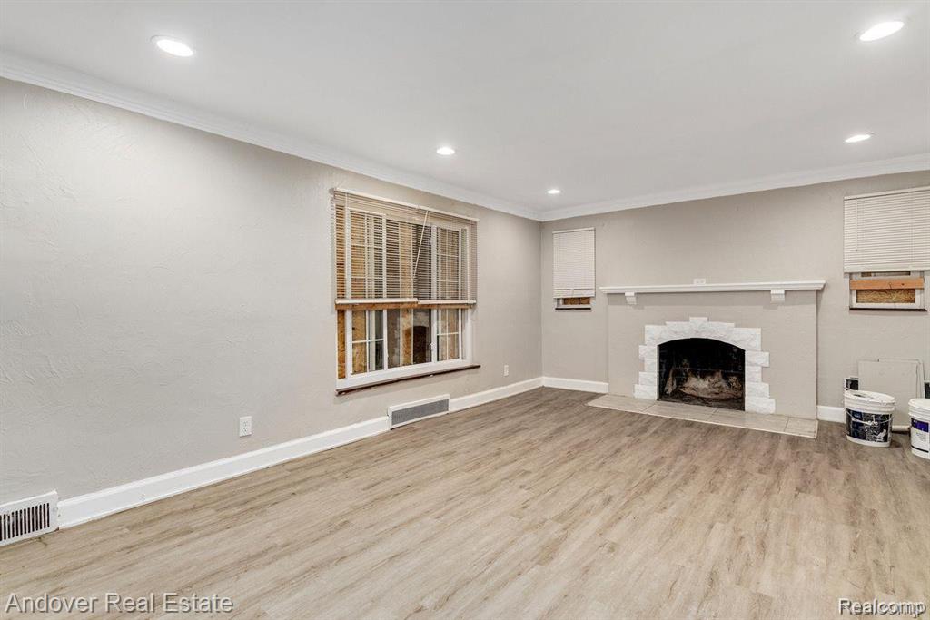 5574 Buckingham Avenue, Detroit, MI 48224 — Photo 3