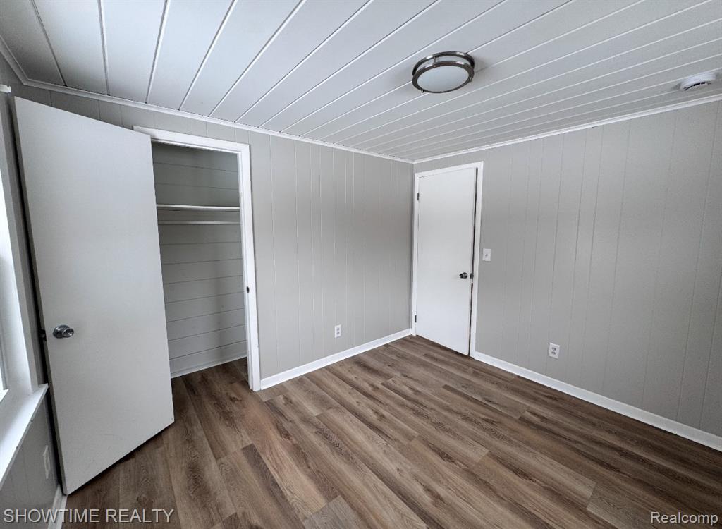 654 N BLACKS CORNERS Road, Imlay City, MI 48444 — Photo 9