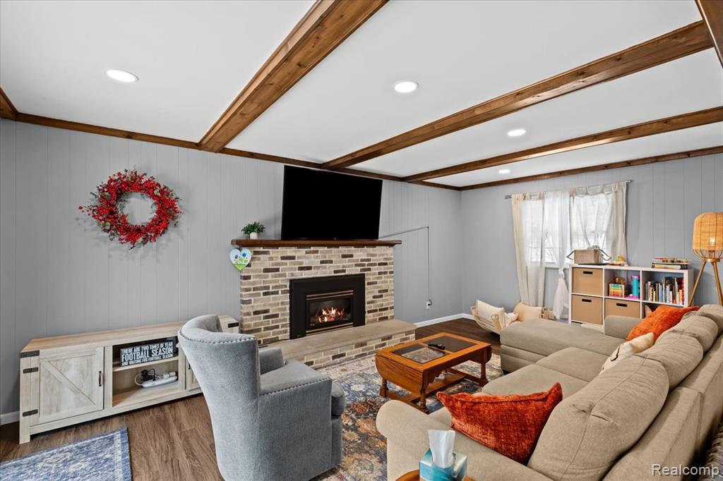 3783 Glen Hills Drive, Hartland, MI 48353 — Photo 12