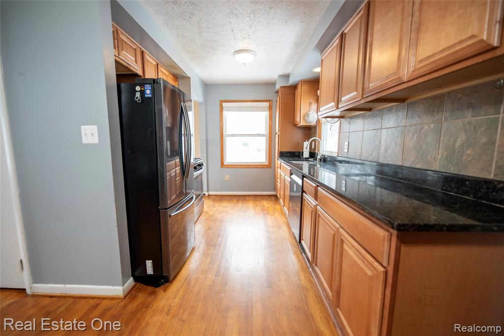 4605 Rosewold Avenue, Royal Oak, MI 48073 — Photo 8
