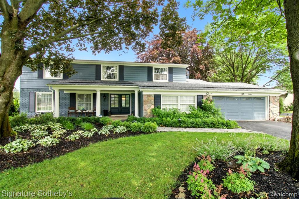 5840 Sutters Lane, Bloomfield Hills, MI — front exterior