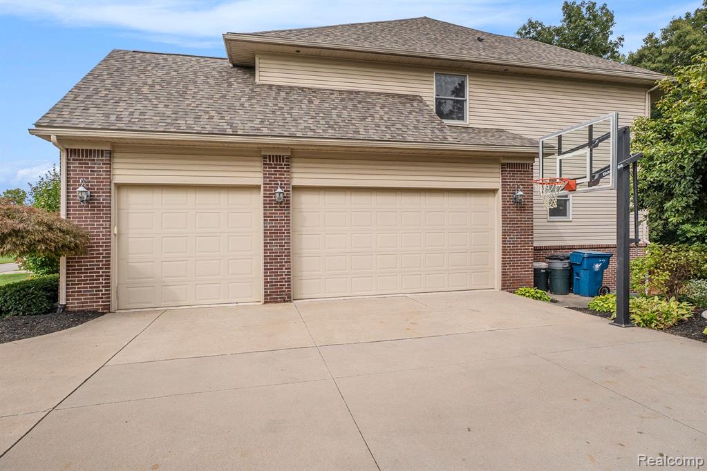 979 SUCHAVA Drive, White Lake, MI — Photo 43