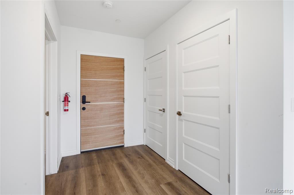 166 Oak st Street, Wyandotte, MI, 48192