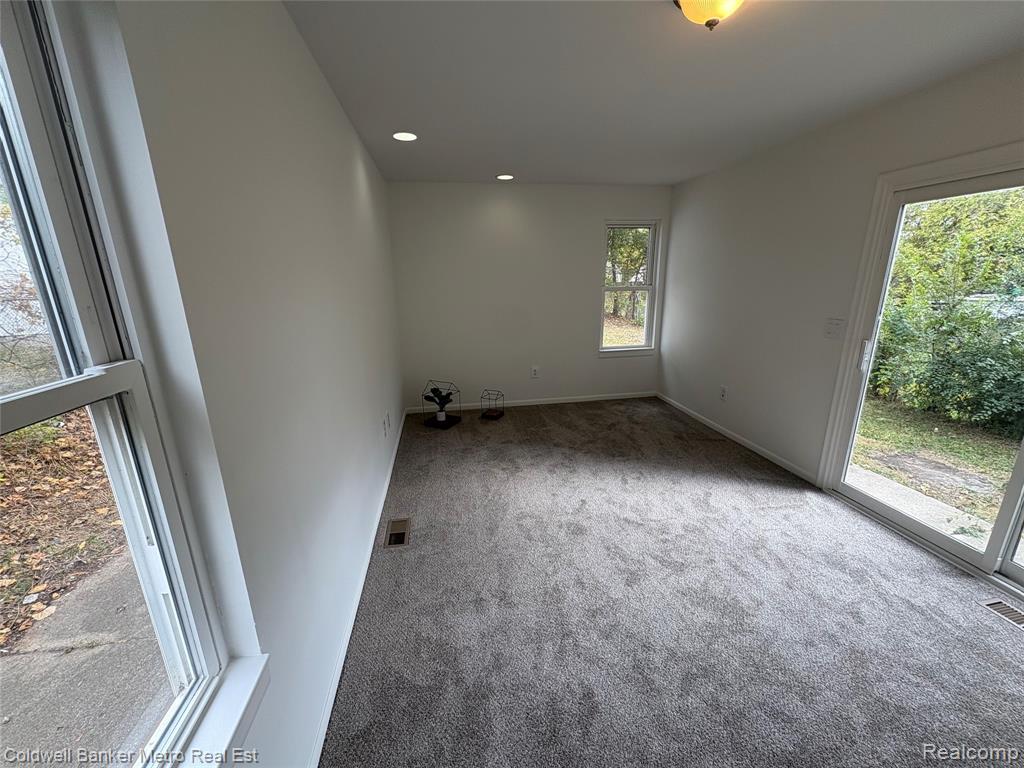 92 N Ardmore Street, Pontiac, MI 48342 — Photo 19
