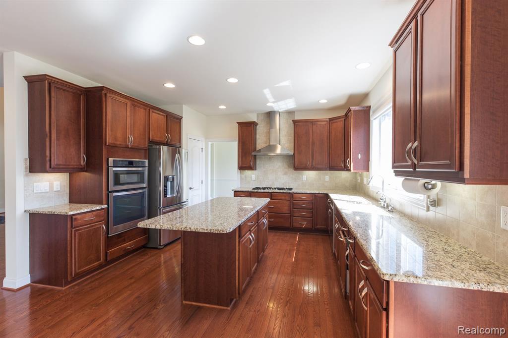 17904 Crestbrook Drive, Northville, MI 48168 — Photo 10