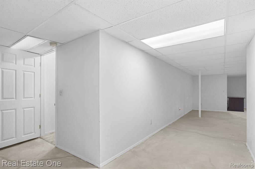 6770 John R Road, Troy, MI 48085 — Photo 16