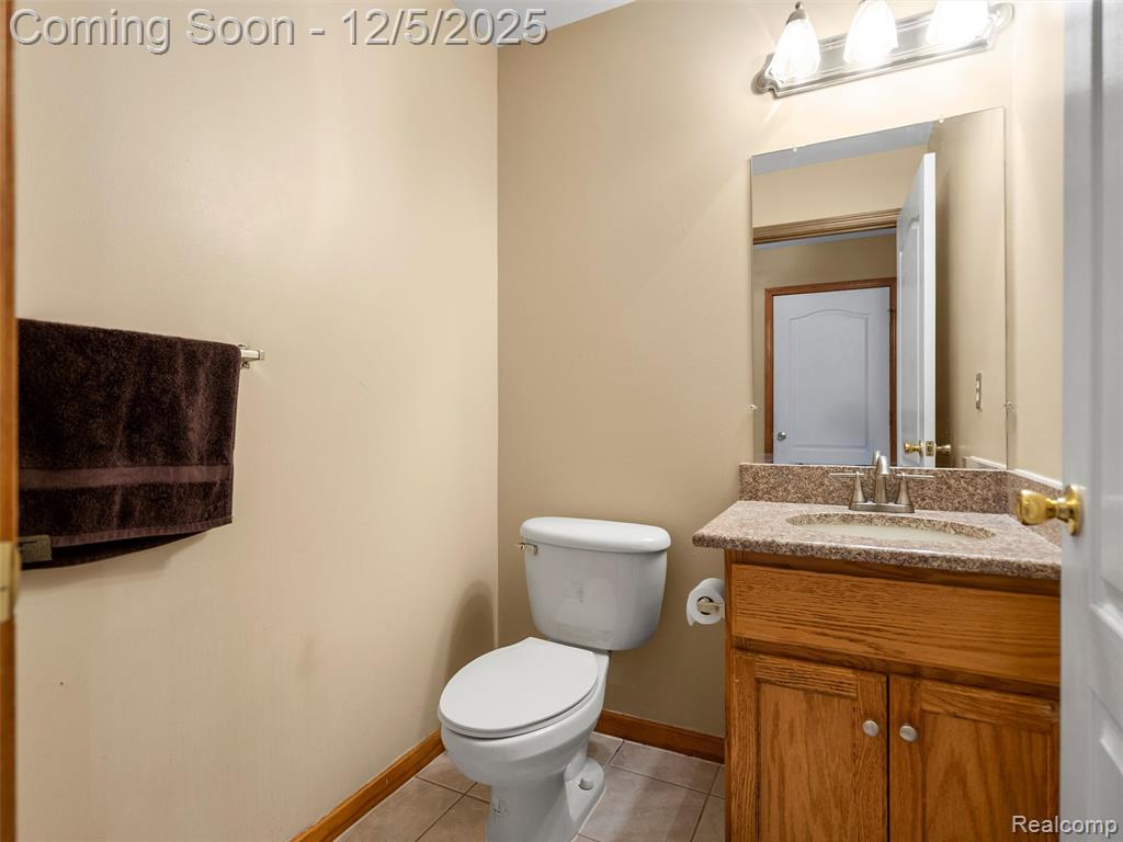 48233 Lamplighter Trail, Macomb, MI 48044 — Photo 9