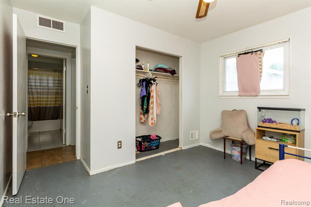 9065 WILLIAM Street, Taylor, MI 48180 — Photo 14