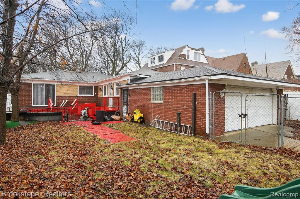 2555 W Boston Boulevard, Detroit, MI 48206 — Photo 33