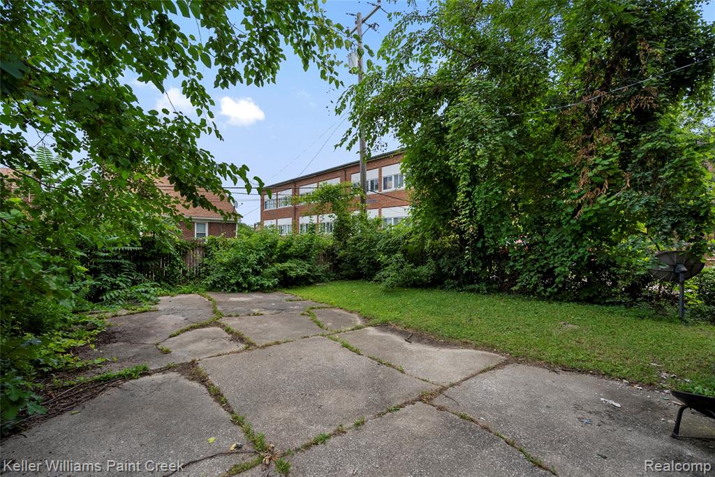 5752 Chatsworth Street, Detroit, MI 48224 — Photo 35