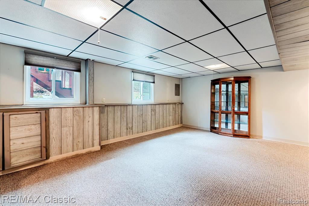9039 Lake E Road, Clarkston, MI 48348 — Photo 38
