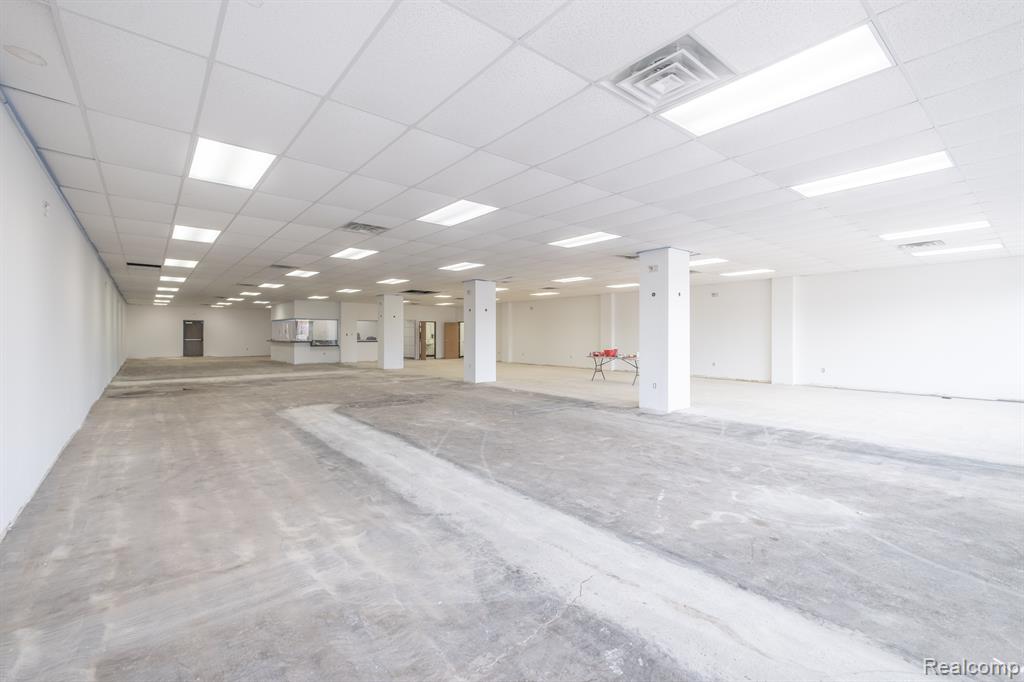7021 N SAGINAW Street, Unit 1, Flint, MI 48505 — Photo 11