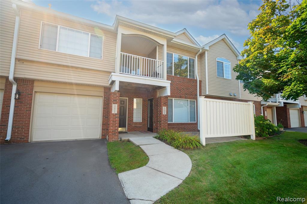 23010 Fairlane Boulevard, Woodhaven, MI 48183 — Photo 2