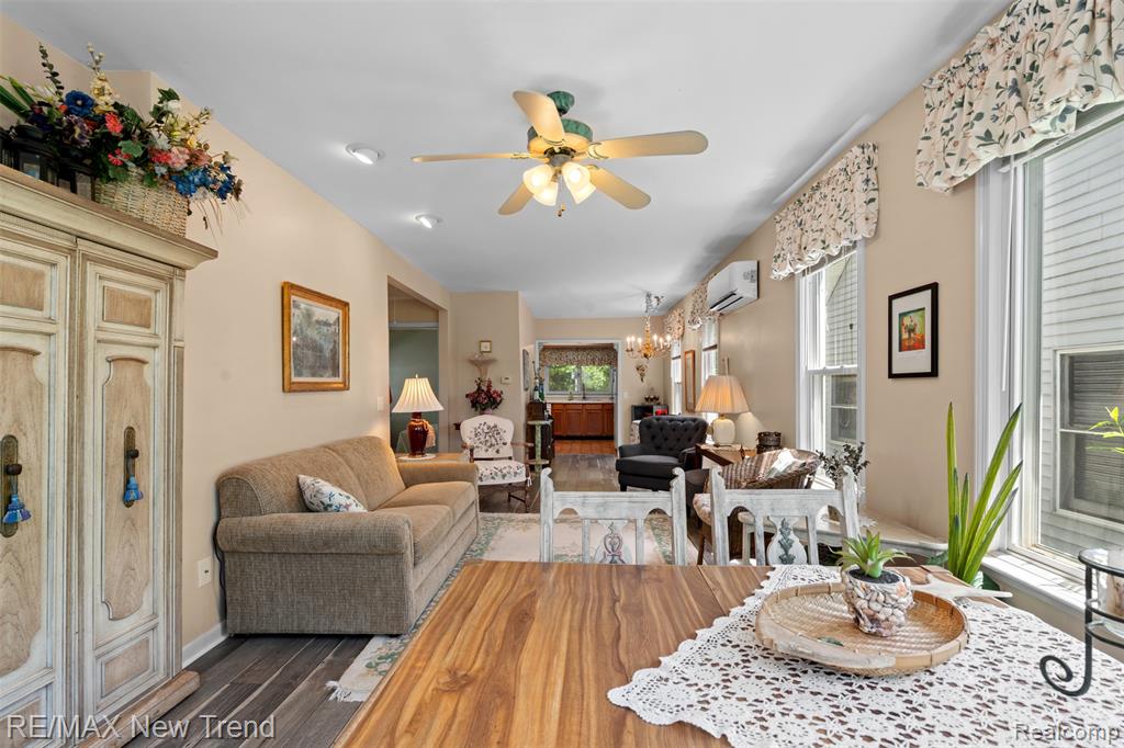 4044 Fieldview Avenue, West Bloomfield, MI 48324 — Photo 24