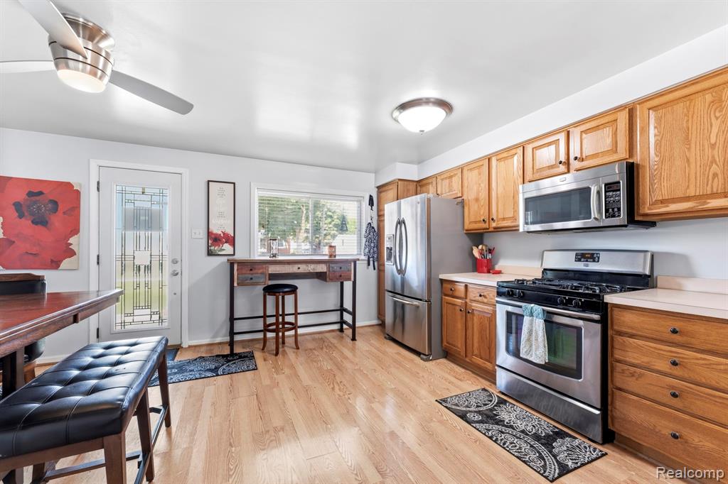 6735 Balfour Avenue, Allen Park, MI 48101 — Photo 9