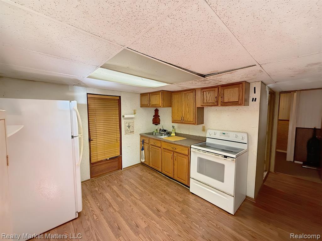 441 Peninsula Drive, Columbiaville, MI 48421 — Photo 5