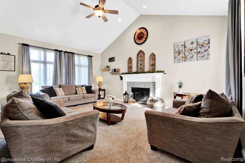 8410 S Shore Drive, Clarkston, MI 48348 — Photo 6