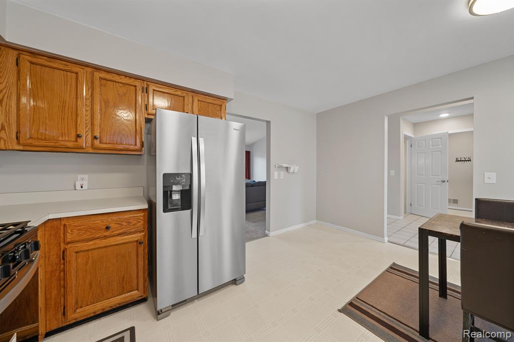 46457 SWANMERE Drive, Canton, MI 48187 — Photo 10