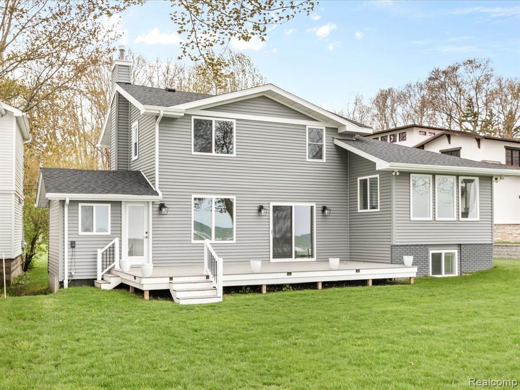 5444 LAKESHORE Road, Fort Gratiot, MI 48059 — Photo 32