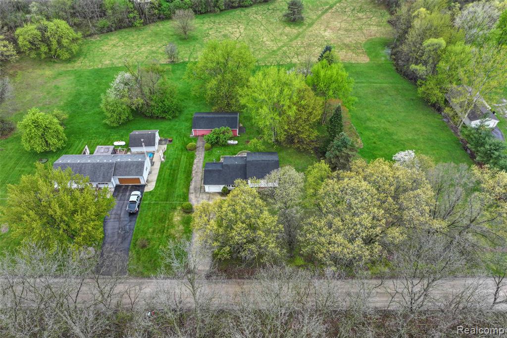 5244 Rood Road, Holly, MI 48442 — Photo 13