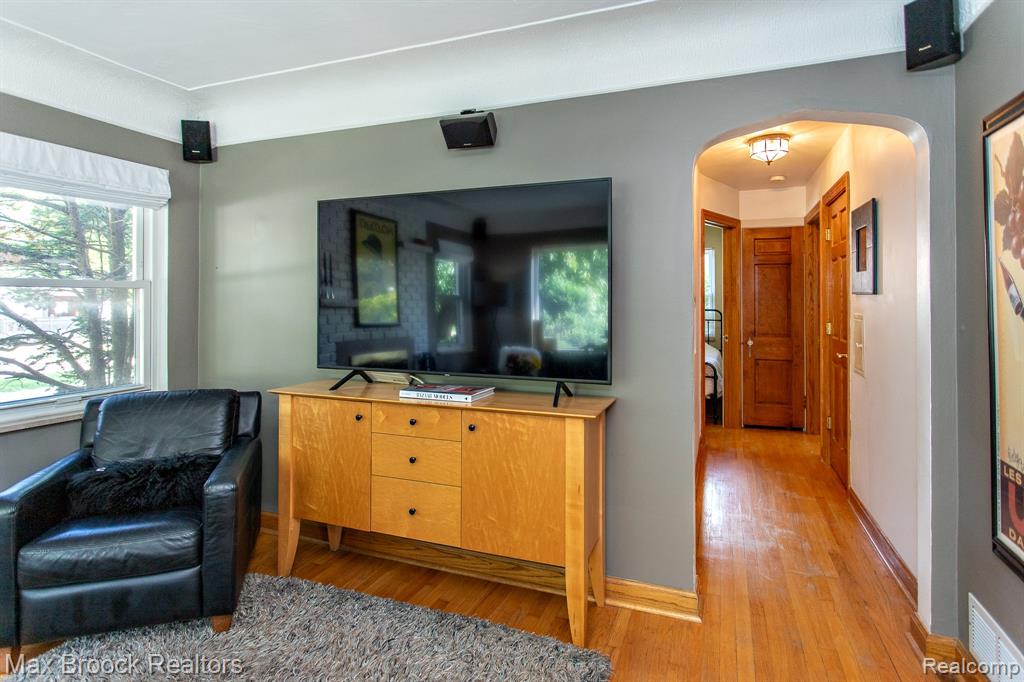 10564 Lasalle Boulevard, Huntington Woods, MI — Photo 15