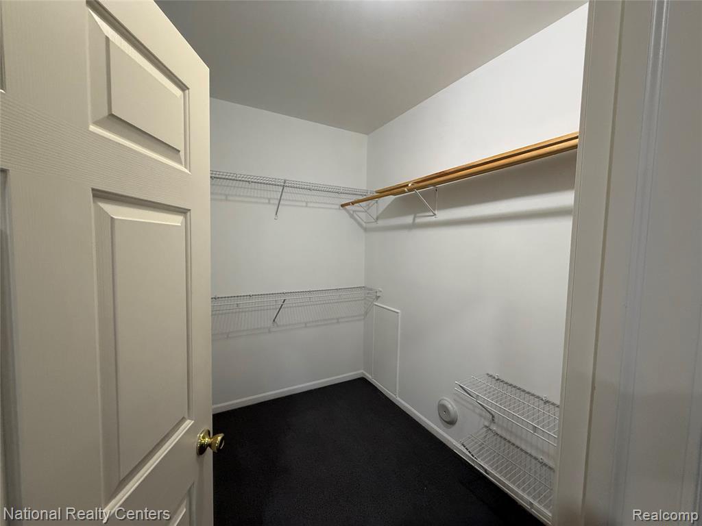 5686 Acorn Lane, Sterling Heights, MI 48314 — Photo 15