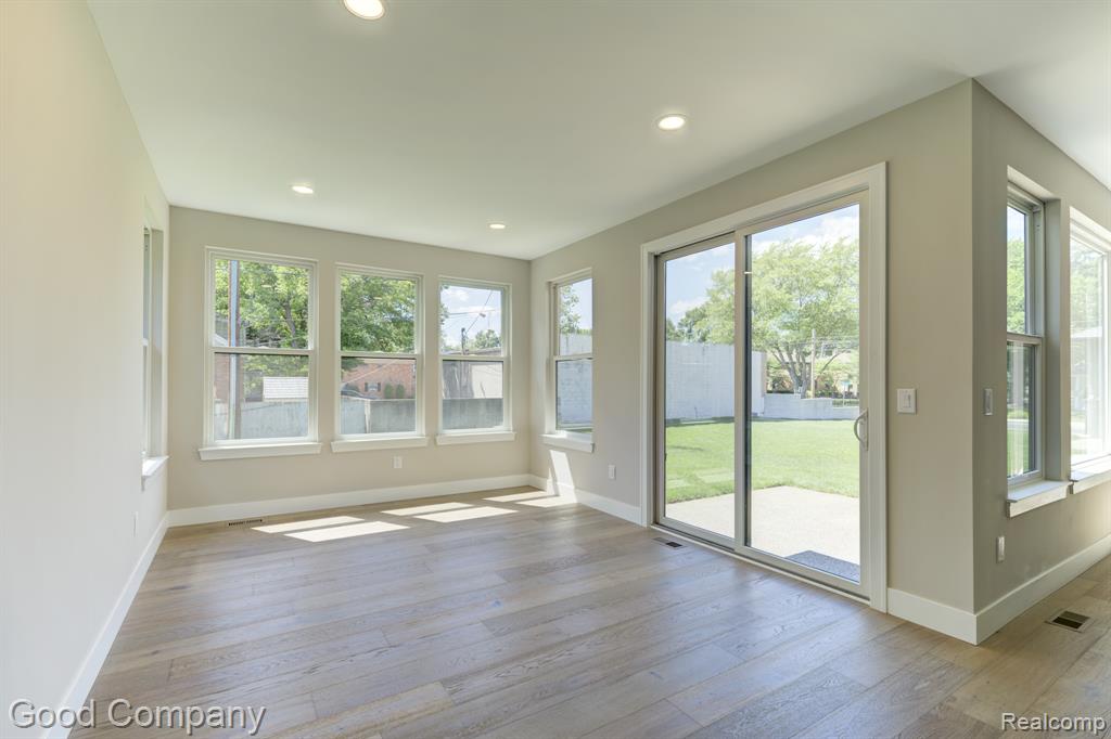 808 Irving Avenue, Royal Oak, MI 48067 — Photo 23