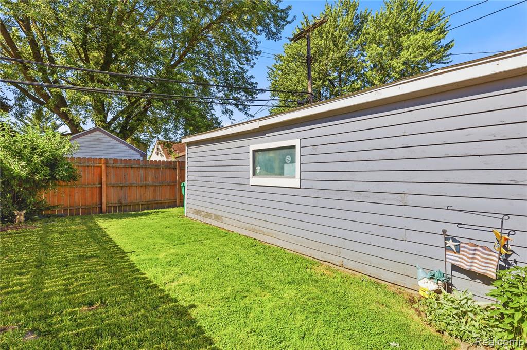 29025 Dawson Street, Garden City, MI — Photo 22