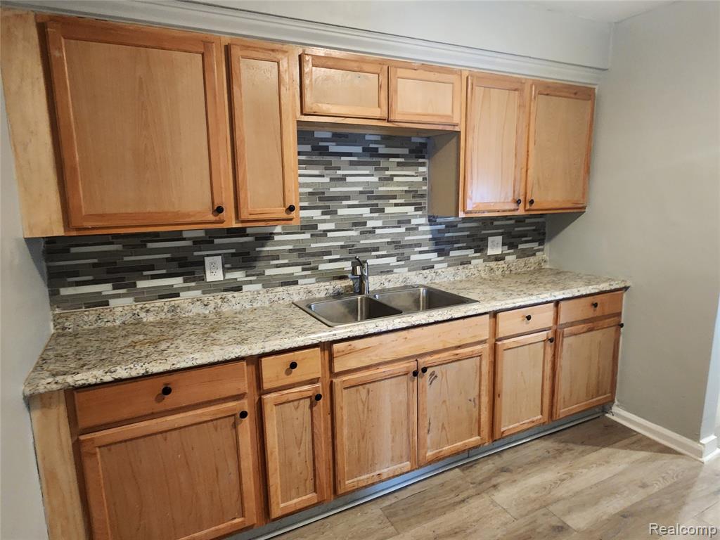 15000 Mayfield Street, Detroit, MI 48205 — Photo 10
