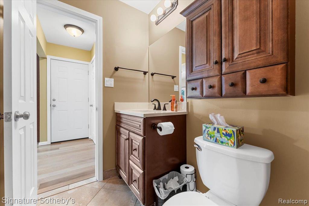 40499 Orangelawn Avenue, Plymouth, MI 48170 — Photo 13
