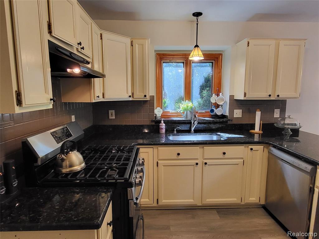 15743 Greenview, Fraser, MI 48026 — Photo 56